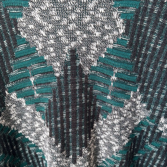 VINTAGE Geometric Knit Sweater | Medium | Green/Grey - Picture 3 of 8